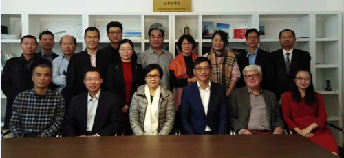 代表團成員與德國廣東商會部分成員合影留念