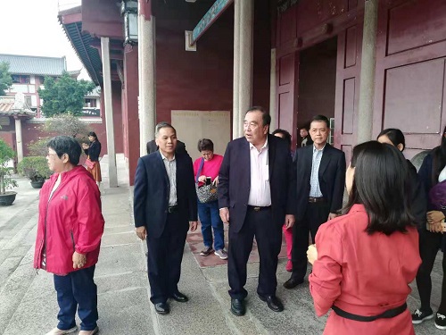 左起2、袁奕江，3、賴天秀