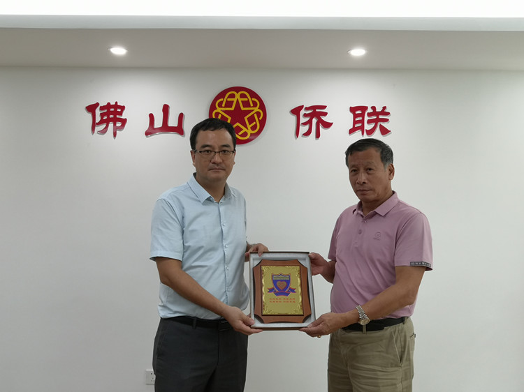 贈(zèng)送紀(jì)念品_副本.jpg