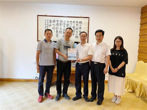 云浮市僑聯(lián)熱情接待海南司可嘉橡膠制品有限責任公司客人一行.jpg